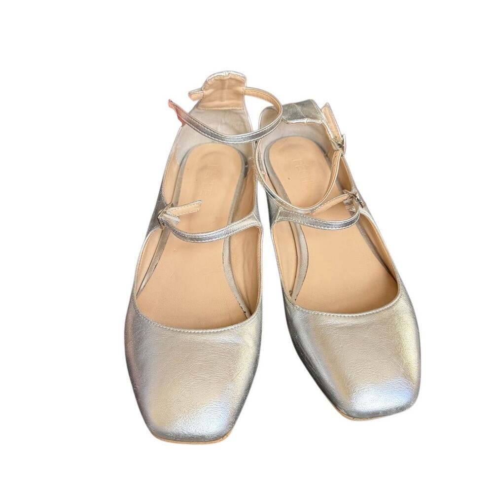 Peche Nico Heels Silver Size US 7.5 /8 Mary Jane Style Strap Small Heel - Picture 12 of 13